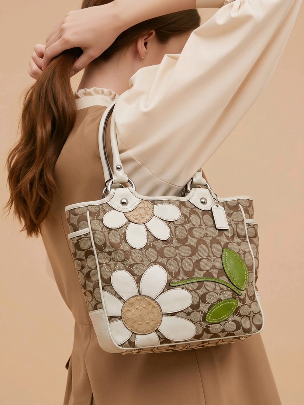 RARE Coach Bleecker POPPY Daisy Tote Purse  Khaki/White Daisy RARE Y2K